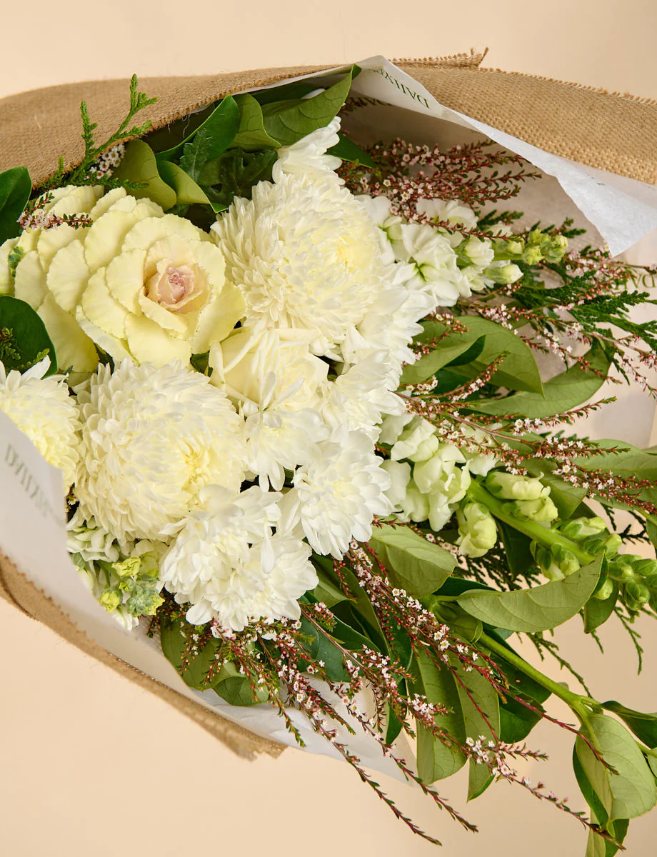 Large White Bouquet - Image 3