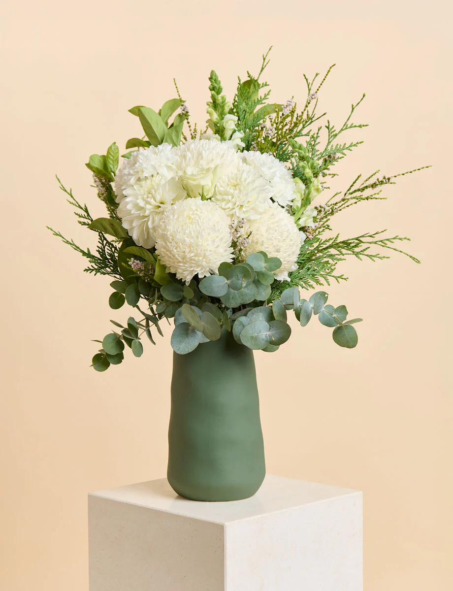 Large White Bouquet - Image 4