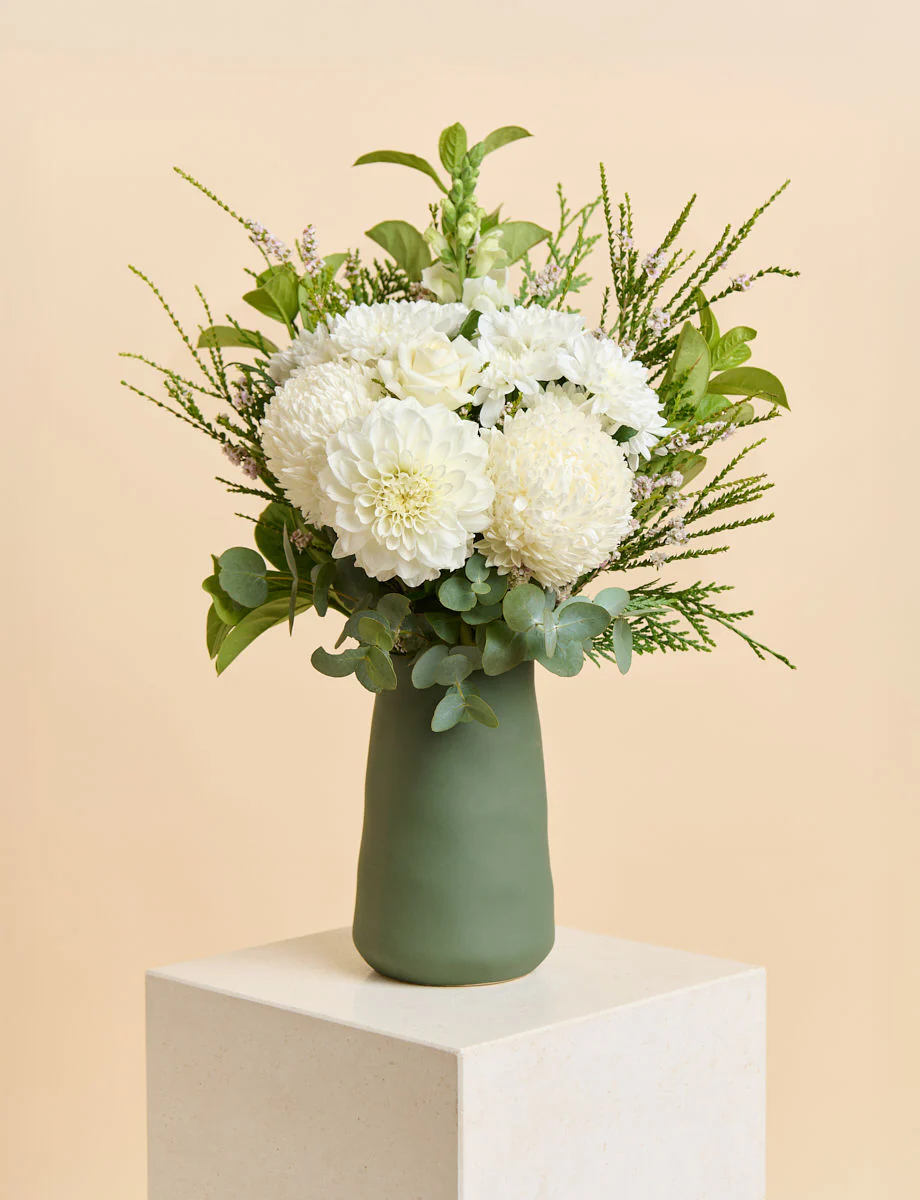 Medium White Bouquet - Image 4